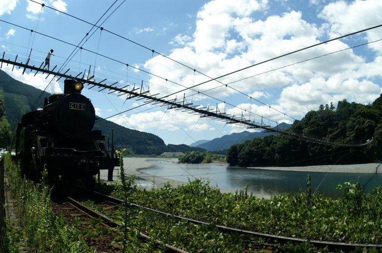 Tsuribashi Meguri (a tour of suspension bridges)