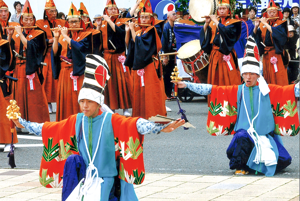 「鹿島踊」の中の三番叟(さんばそう)の踊り